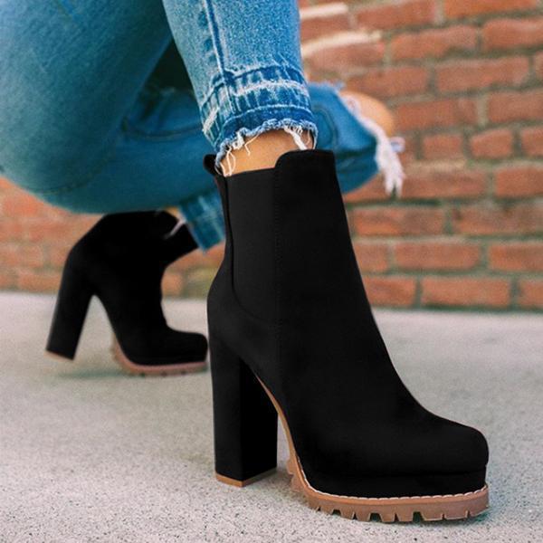 NOUVEAU RICHE Damen Stiefelette mit runder Fußspitze Materialien Schwarz