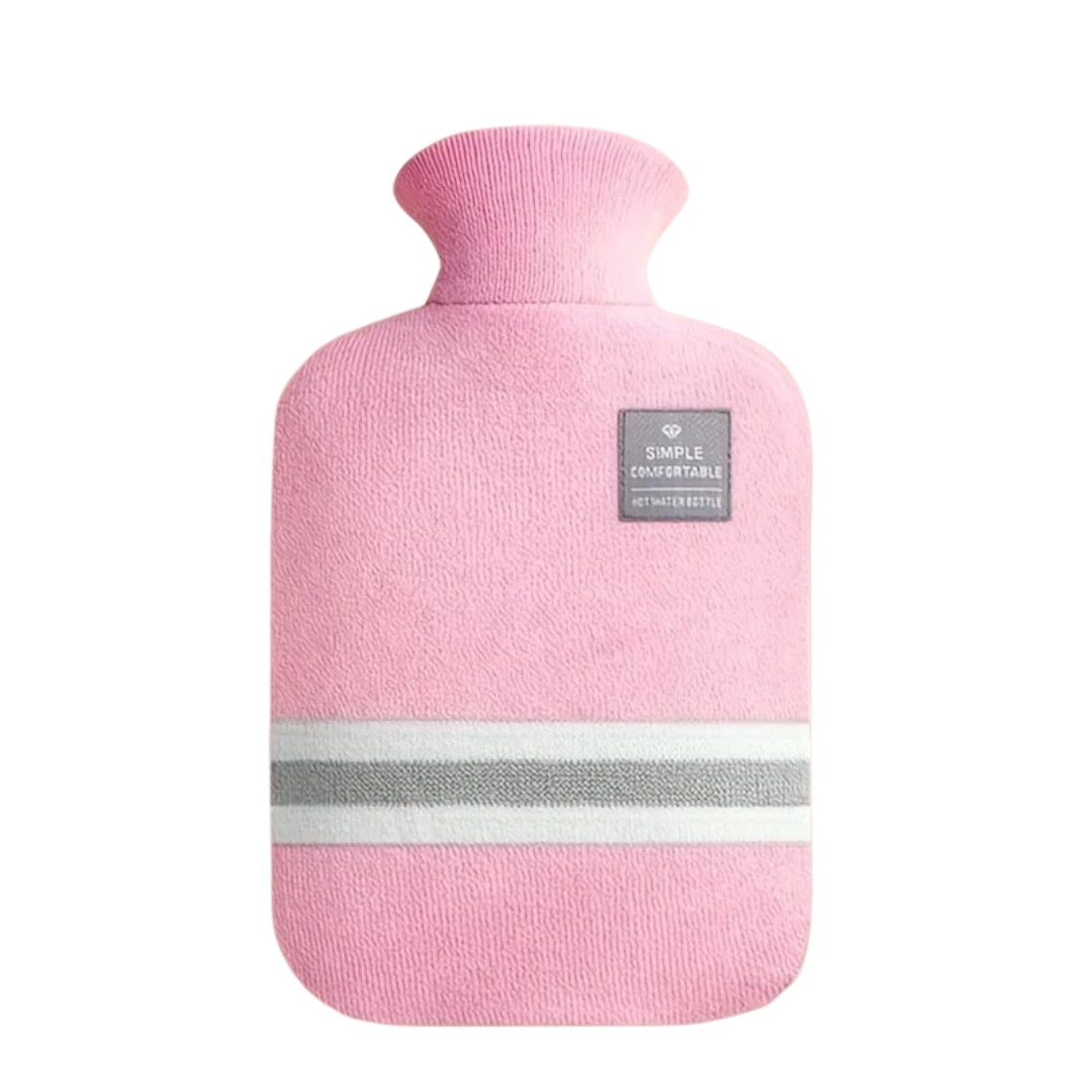 NOUVEAU RICHE Bettflasche mit Strickbezug 1 Liter – Wärmflasche mit weichem Bezug für kalte Winterabende, 5 Farben