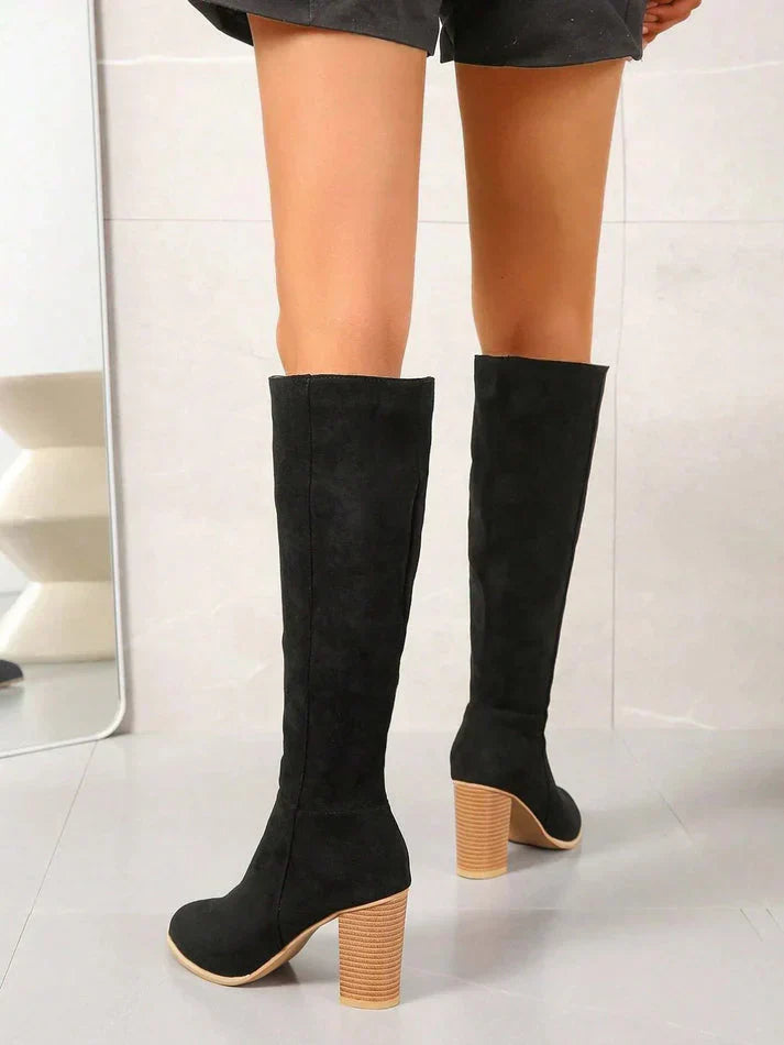 NOUVEAU RICHE Damen Kniehohe Wild Stiefel Mit Absatz Wild Finish