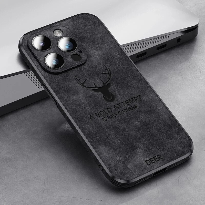 NOUVEAU RICHE Luxuriöse iPhone-Hülle aus Hirschleder – Echtleder Handyhülle mit Kameraschutz, stossfest, für iPhone 12–15 – Veltro