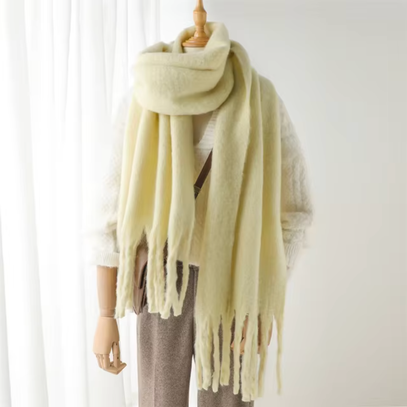 NOUVEAU RICHE Kaschmir-Winter-Schal Cashmere-ähnlichem Stoff Fransen Gelb Einheitsgröße