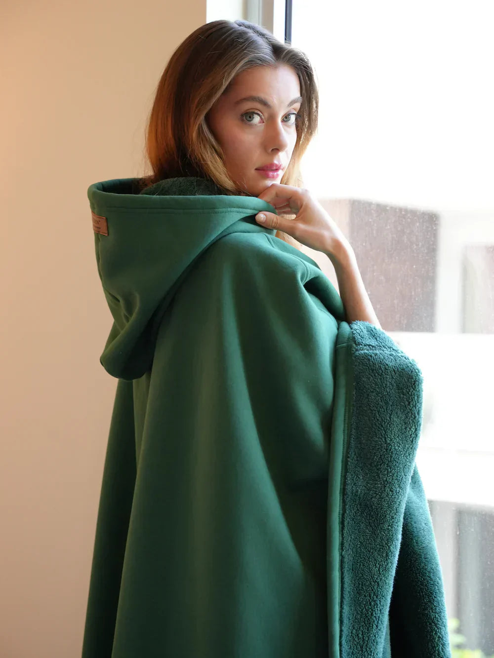 NOUVEAU RICHE Dahlia | Übergroße Eden Hoodie-Decke für ein ultimatives Komforterlebnis