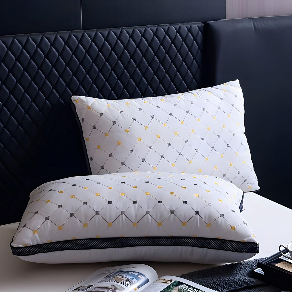 NOUVEAU RICHE Ergonomisches Nackenstützkissen für Seitenschläfer - Hypoallergen, Waschbar, Bestes Kissen gegen Nackenschmerzen