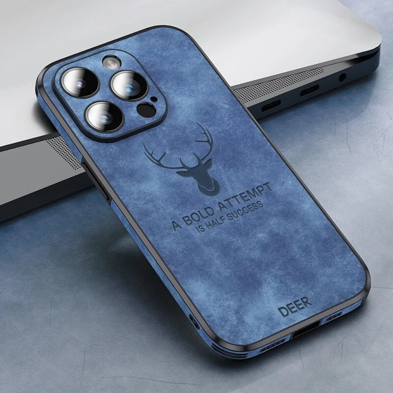 NOUVEAU RICHE Luxuriöse iPhone-Hülle aus Hirschleder – Echtleder Handyhülle mit Kameraschutz, stossfest, für iPhone 12–15 – Veltro