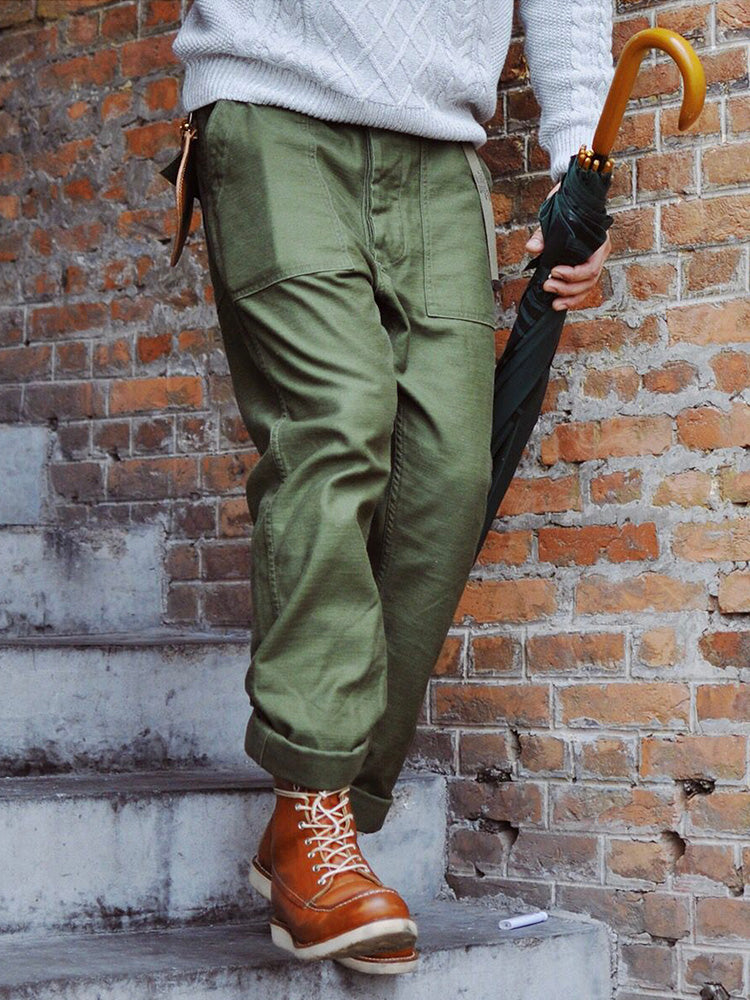 NOUVEAU RICHE Herren Gerade Casual Hosen Aus 100 Prozent Baumwolle Inspiriert Von OG-107 Fatigue Hosen Für Winterwärme Mit Satinartiger Oberseite Und Slub Garn Textur Olivgrün