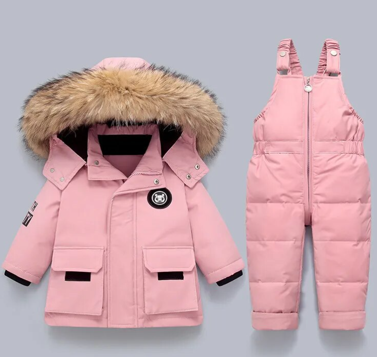 NOUVEAU RICHE Schneeanzug Kinder 2-teilig – Gesteppte Winterjacke mit Kapuze & Hose, 6 Farben, 2-6 Jahre – Hermosa Rosa