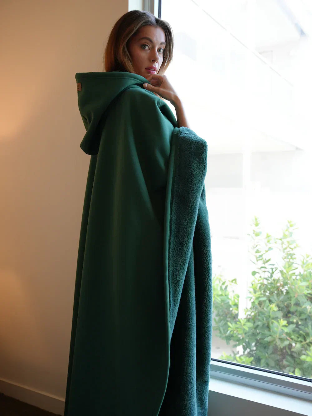NOUVEAU RICHE Dahlia | Übergroße Eden Hoodie-Decke für ein ultimatives Komforterlebnis