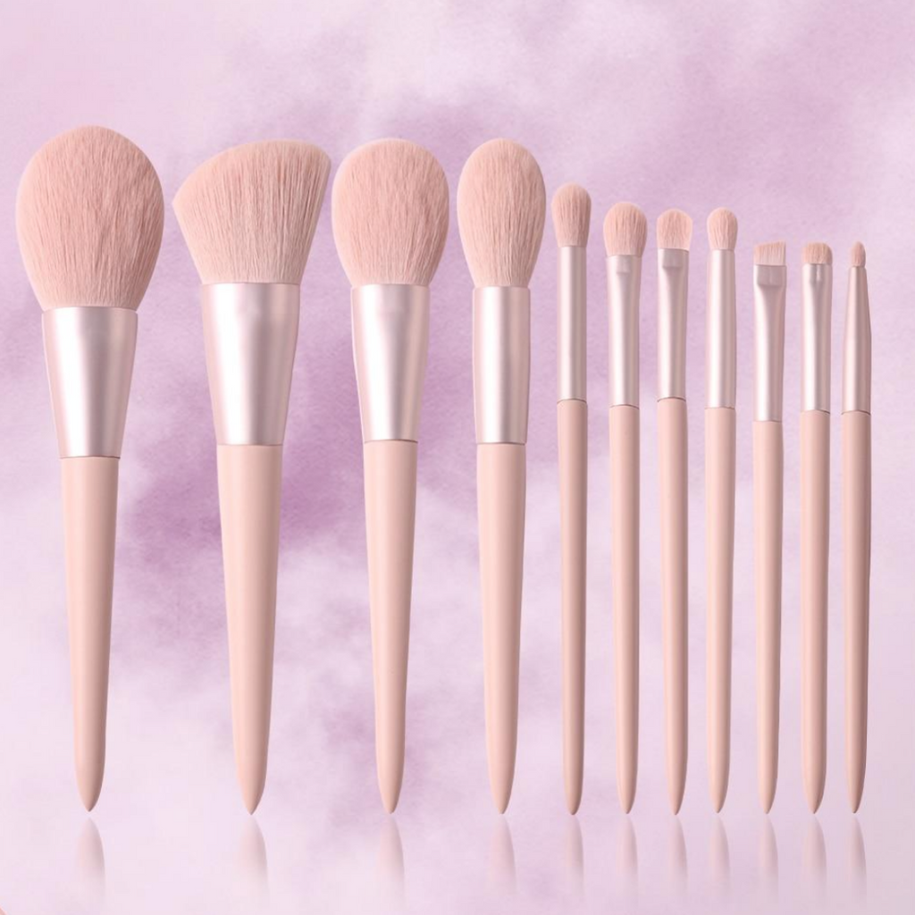 NOUVEAU RICHE Make-up Pinselset – 11 Schminkpinsel für Kontur, Rouge, Lidschatten & Highlighter, Holzgriff – Mary Miracle