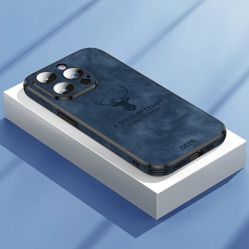 NOUVEAU RICHE Luxuriöse iPhone-Hülle aus Hirschleder – Echtleder Handyhülle mit Kameraschutz, stossfest, für iPhone 12–15 – Veltro Blau
