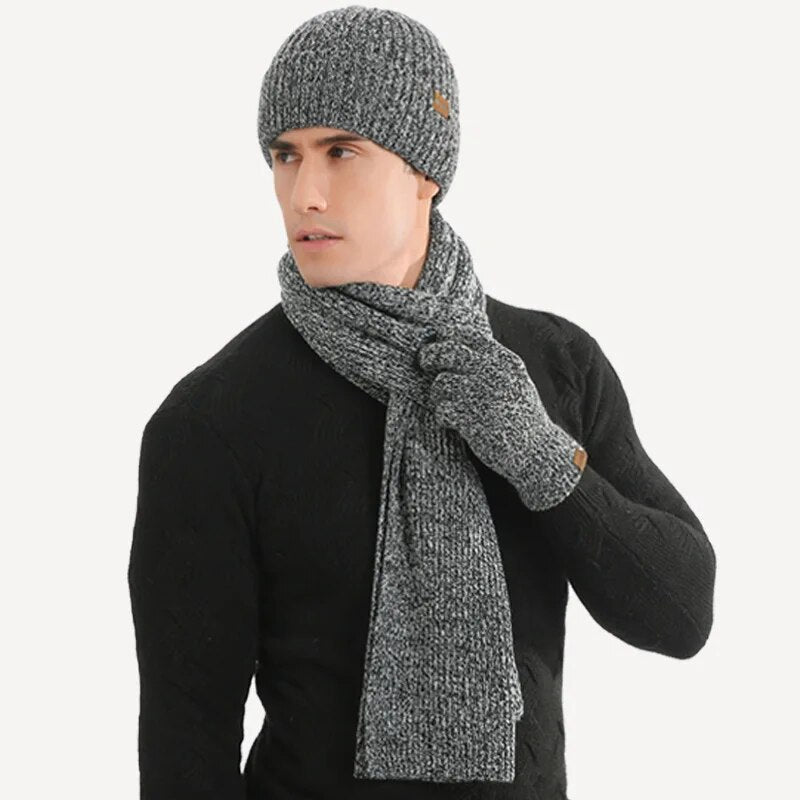 NOUVEAU RICHE Hommes | Robustes Winterset | Mit robuster Mütze, Schal und Handschuhen!