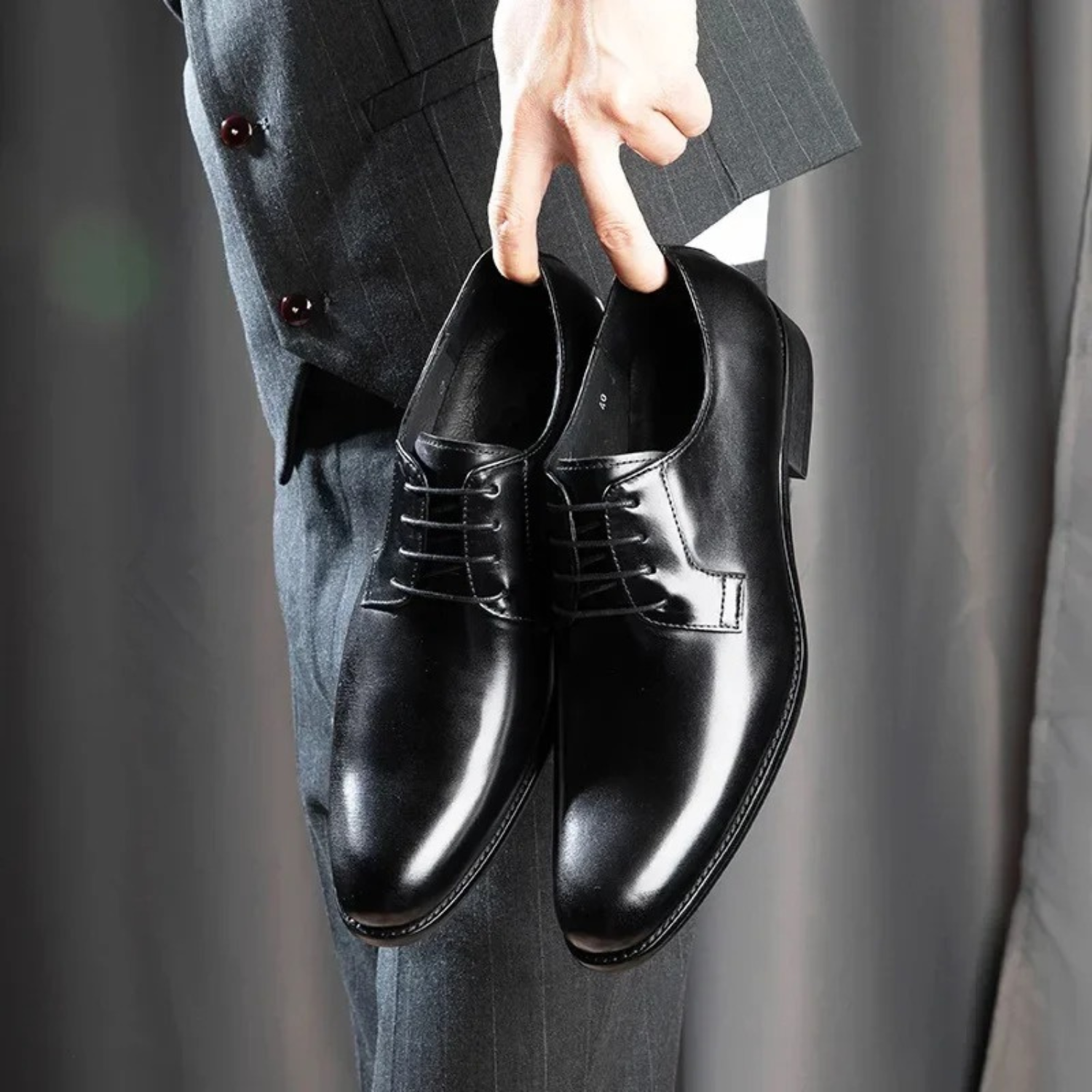 NOUVEAU RICHE Herren Anzugschuhe Aus Leder Bequeme Passform Elegant Schwarz