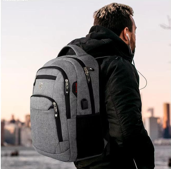 NOUVEAU RICHE Laptop Rucksack Schlank Mit USB Port Und Stil Praktisch