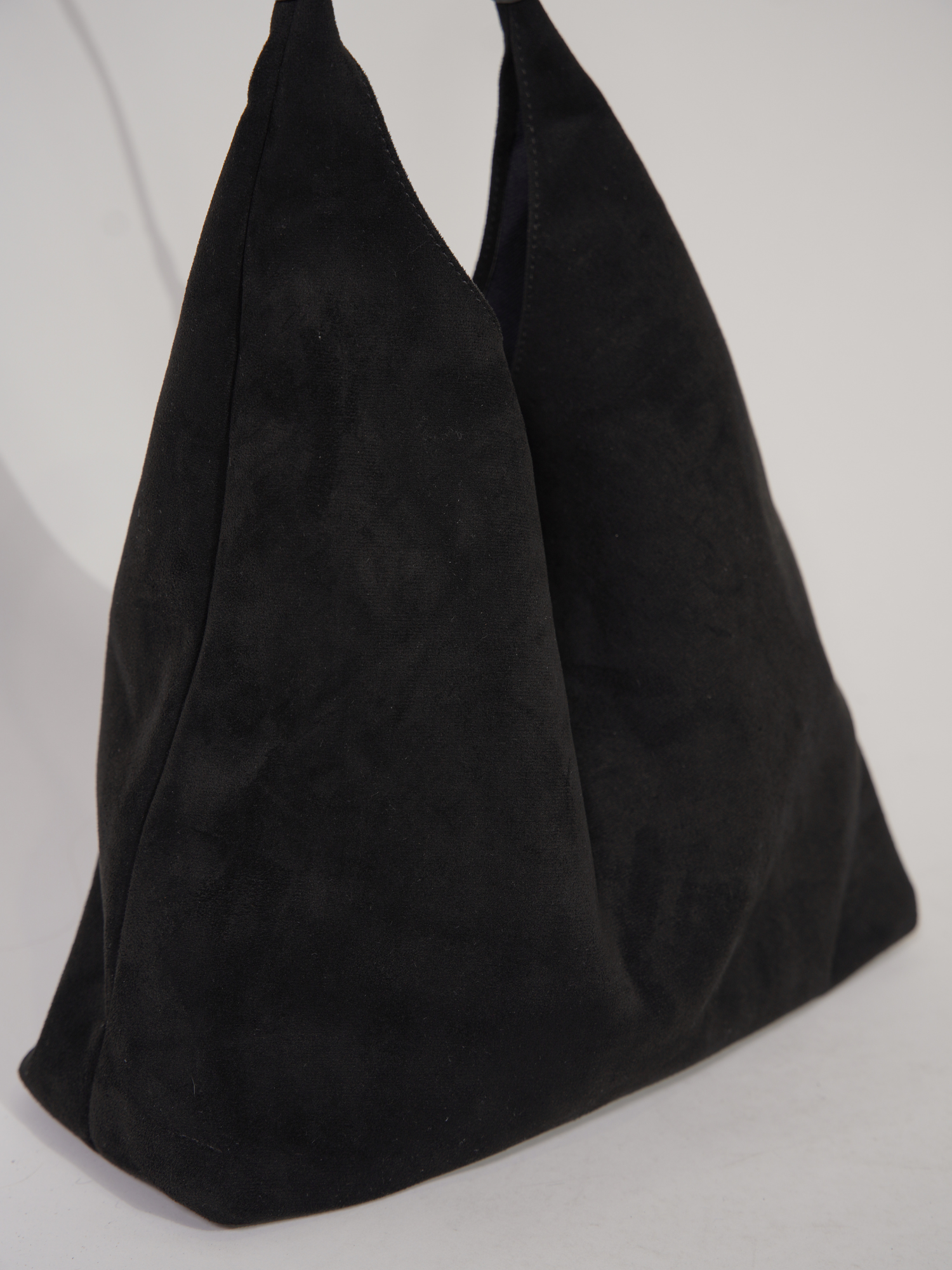 NOUVEAU RICHE Damen Leder Tote Bag – Alltagstaugliche Tasche aus Geschmeidigem Leder