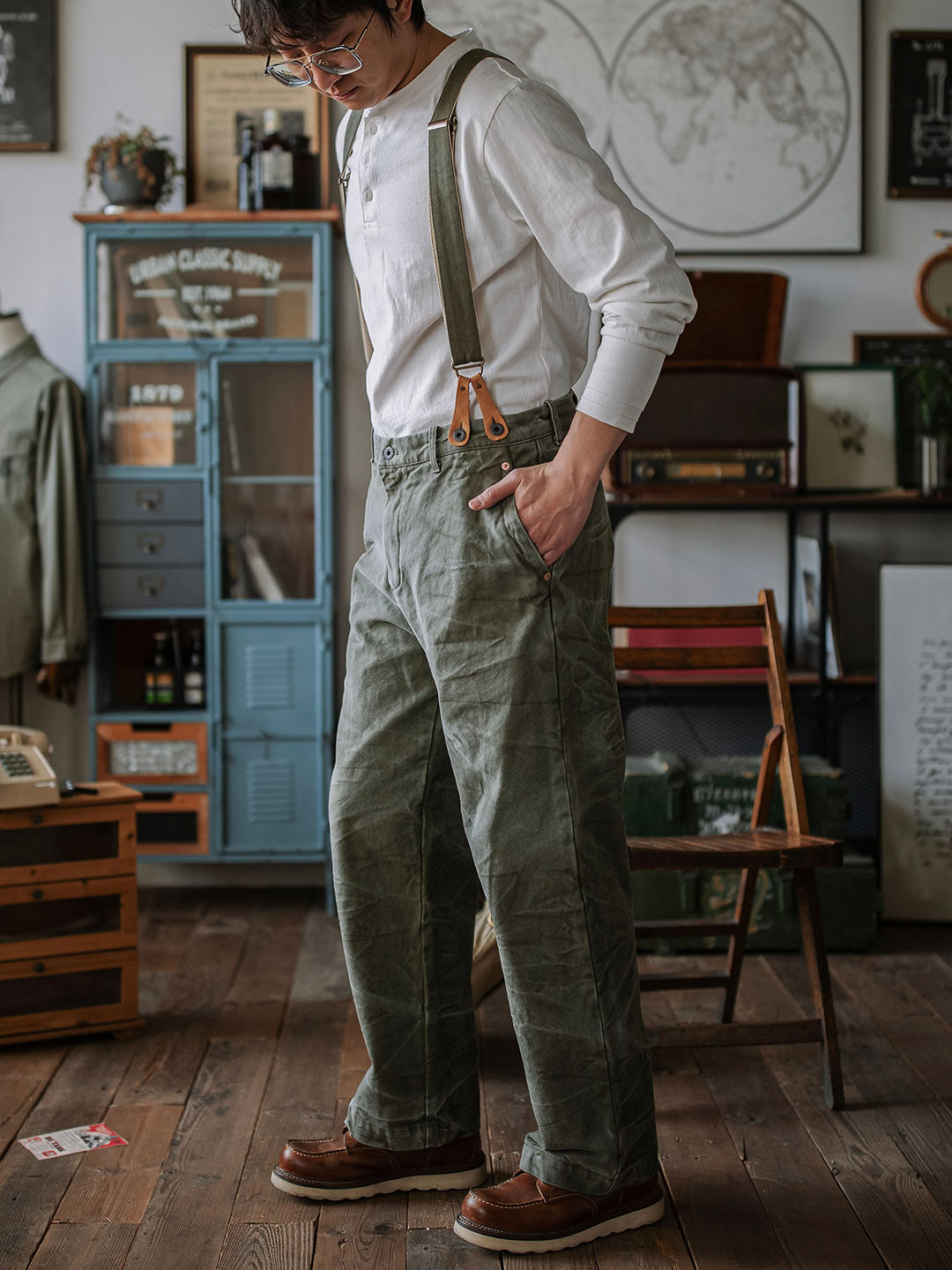 NOUVEAU RICHE 15oz Schwere Canvas Hosen Mit Hosenträgern Vintage Inspiriert Robuster Und Raffinierter Look Stonewashed Graphit-Finish