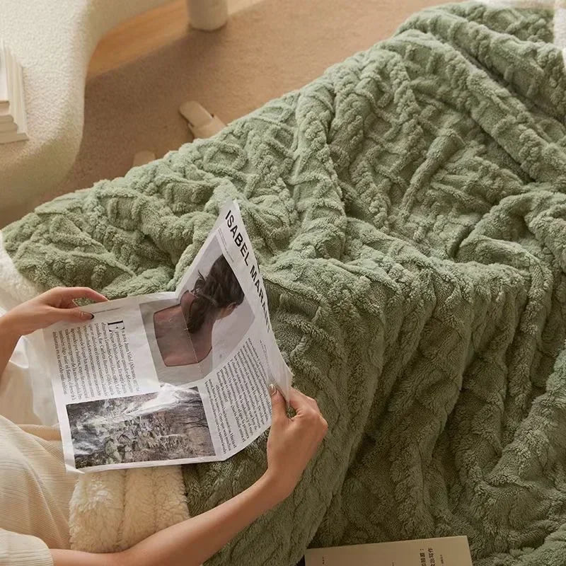 NOUVEAU RICHE Dicke Winter-Lammwolldecke – Sherpa Fleece Kuscheldecke für Sofa & Bett, Warme Wohndecke, 4 Grössen – WarmWool Grün