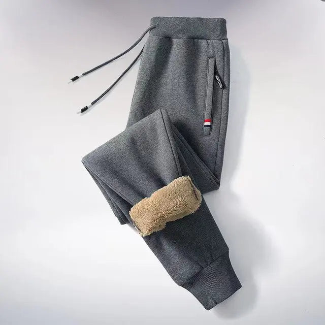 NOUVEAU RICHE Mane | Winter-Jogginghose | Gerade geschnittene Fleecehose Schwarz 1