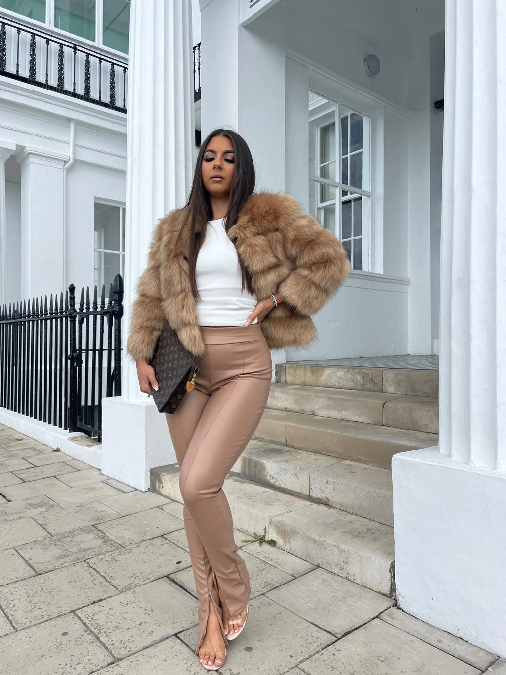 NOUVEAU RICHE Lacy | Dame Kunstfell Jacke - Eleganter Webpelz Mantel & Kurzjacke aus Fake Fur