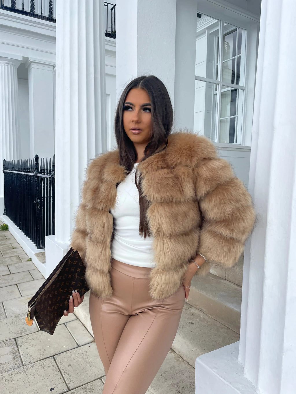 NOUVEAU RICHE Lacy | Dame Kunstfell Jacke - Eleganter Webpelz Mantel & Kurzjacke aus Fake Fur