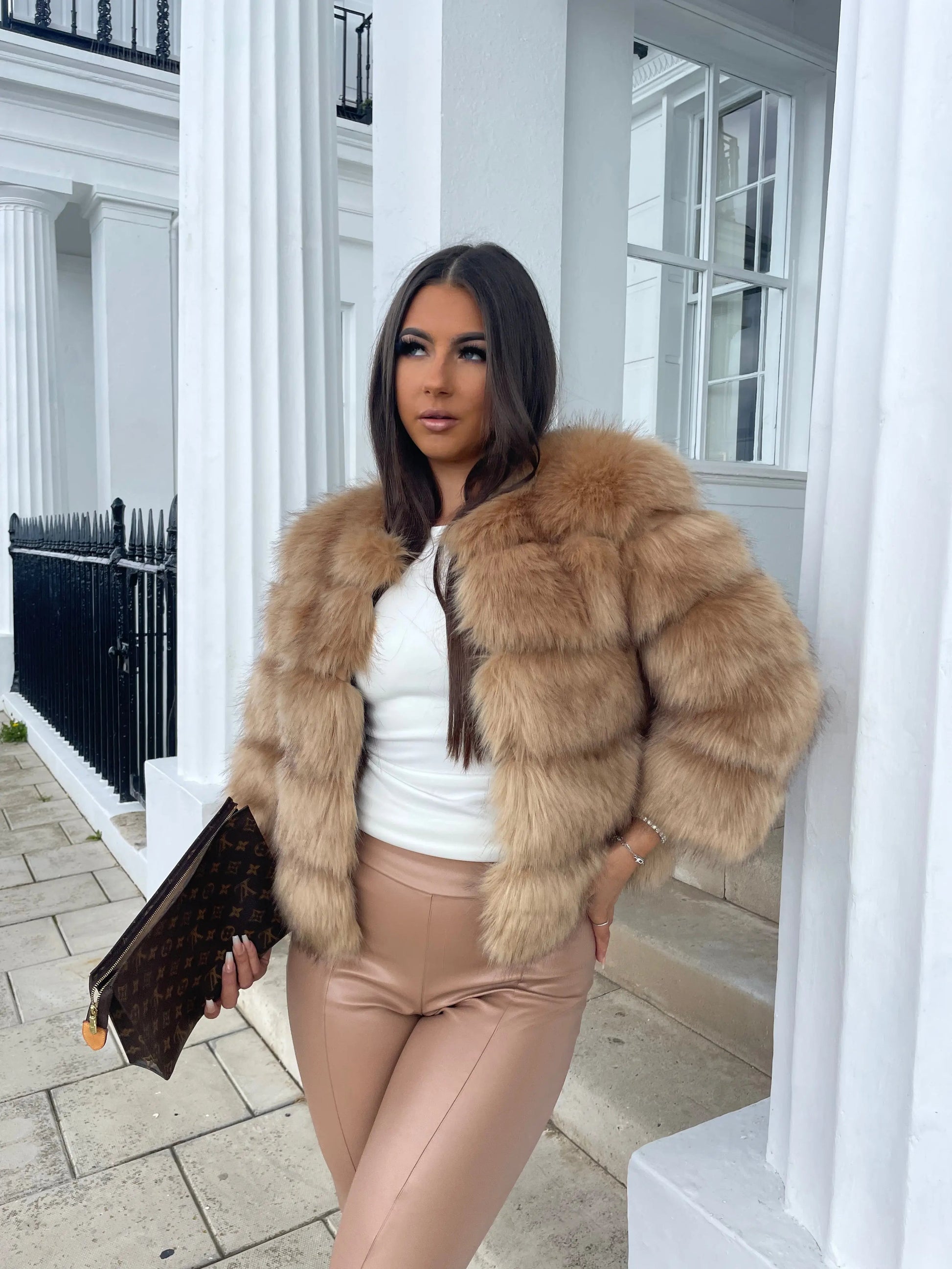 NOUVEAU RICHE Lacy | Dame Kunstfell Jacke - Eleganter Webpelz Mantel & Kurzjacke aus Fake Fur