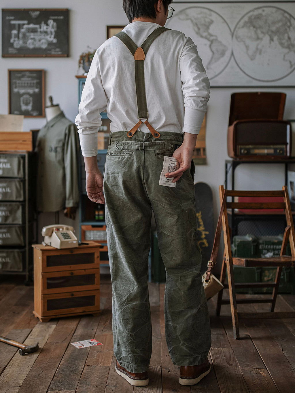 NOUVEAU RICHE 15oz Schwere Canvas Hosen Mit Hosenträgern Vintage Inspiriert Robuster Und Raffinierter Look Stonewashed Graphit-Finish