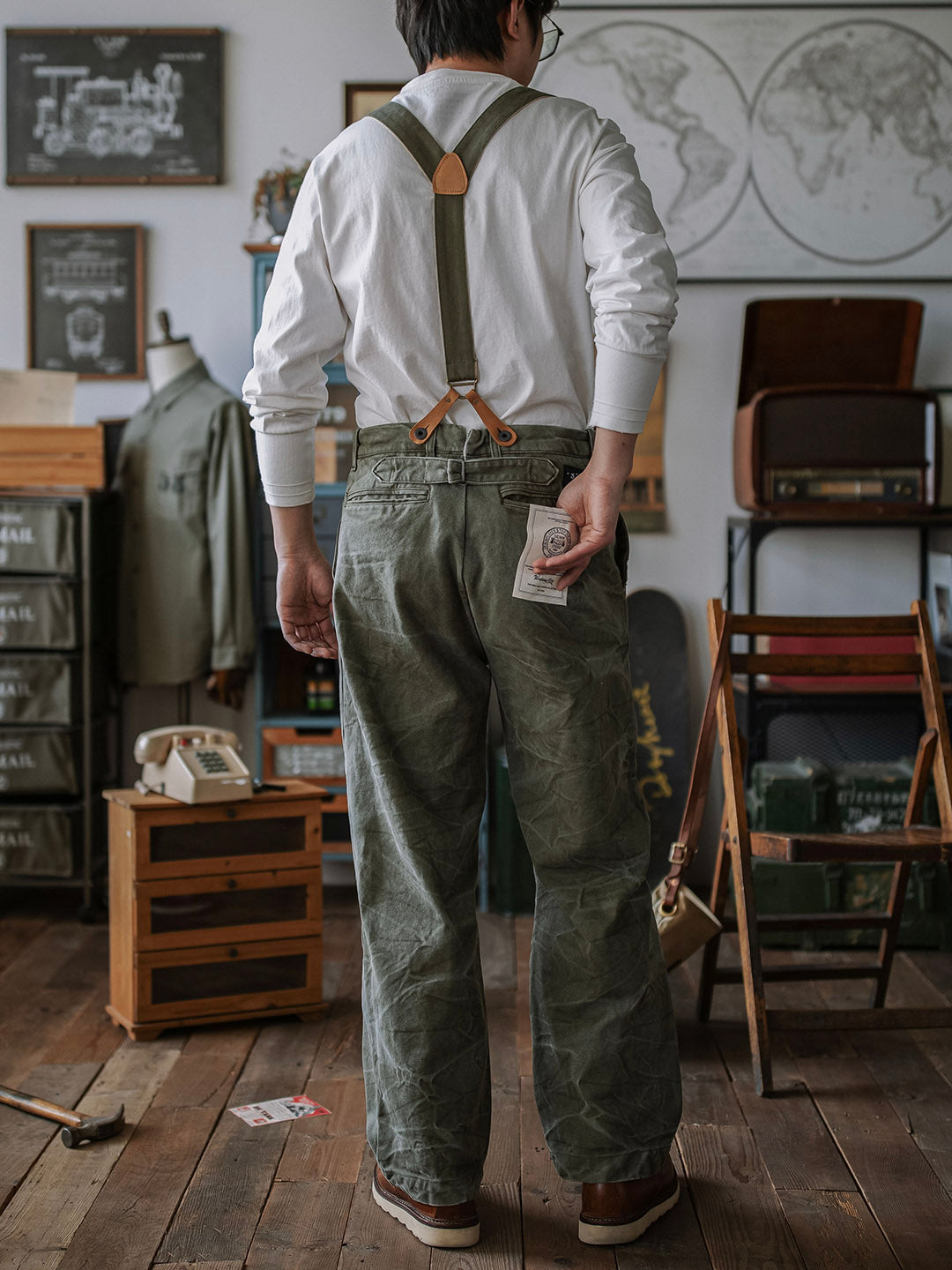 NOUVEAU RICHE 15oz Schwere Canvas Hosen Mit Hosenträgern Vintage Inspiriert Robuster Und Raffinierter Look Stonewashed Graphit-Finish