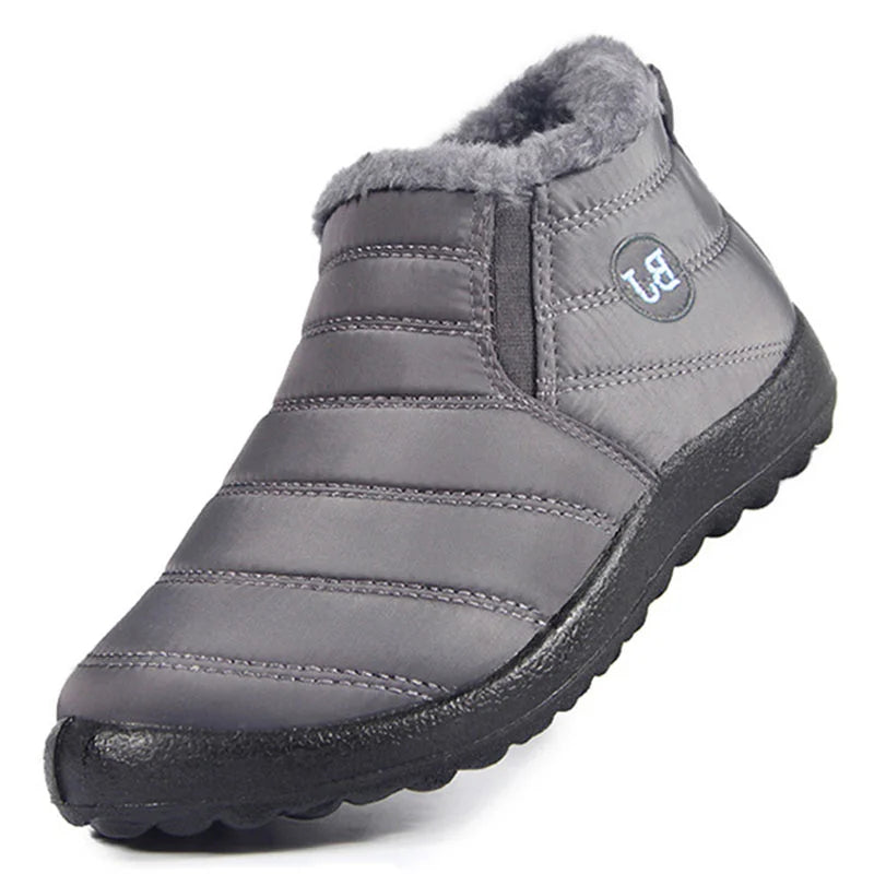 NOUVEAU RICHE Figueral | Snowy Slips | Warme und trockene Slip-Ons Grau