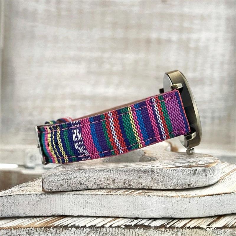 NOUVEAU RICHE Vintage Damenuhr mit Regenbogenmuster und geflochtenem Armband – Analoge Armbanduhr mit Bronze-Zifferblatt, nickelfrei, 3 Farben – Amore