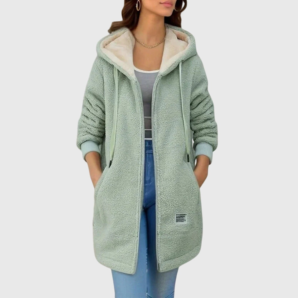 NOUVEAU RICHE Teddyjacke Damen mit Kapuze – Warme Fleecejacke mit Reissverschluss & Taschen, lockere Passform, Blau, Rosa, Braun oder Grün – Dôre Grün