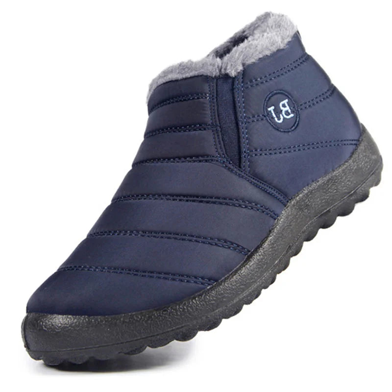 NOUVEAU RICHE Figueral | Snowy Slips | Warme und trockene Slip-Ons Blau