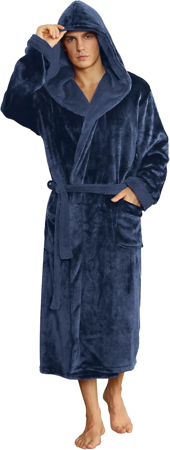 NOUVEAU RICHE Fleece Bademantel Herren mit Kapuze – Weicher zweifarbiger Morgenmantel mit Taschen & Gürtel, waschbar, S–3XL – Calico Dunkelblau