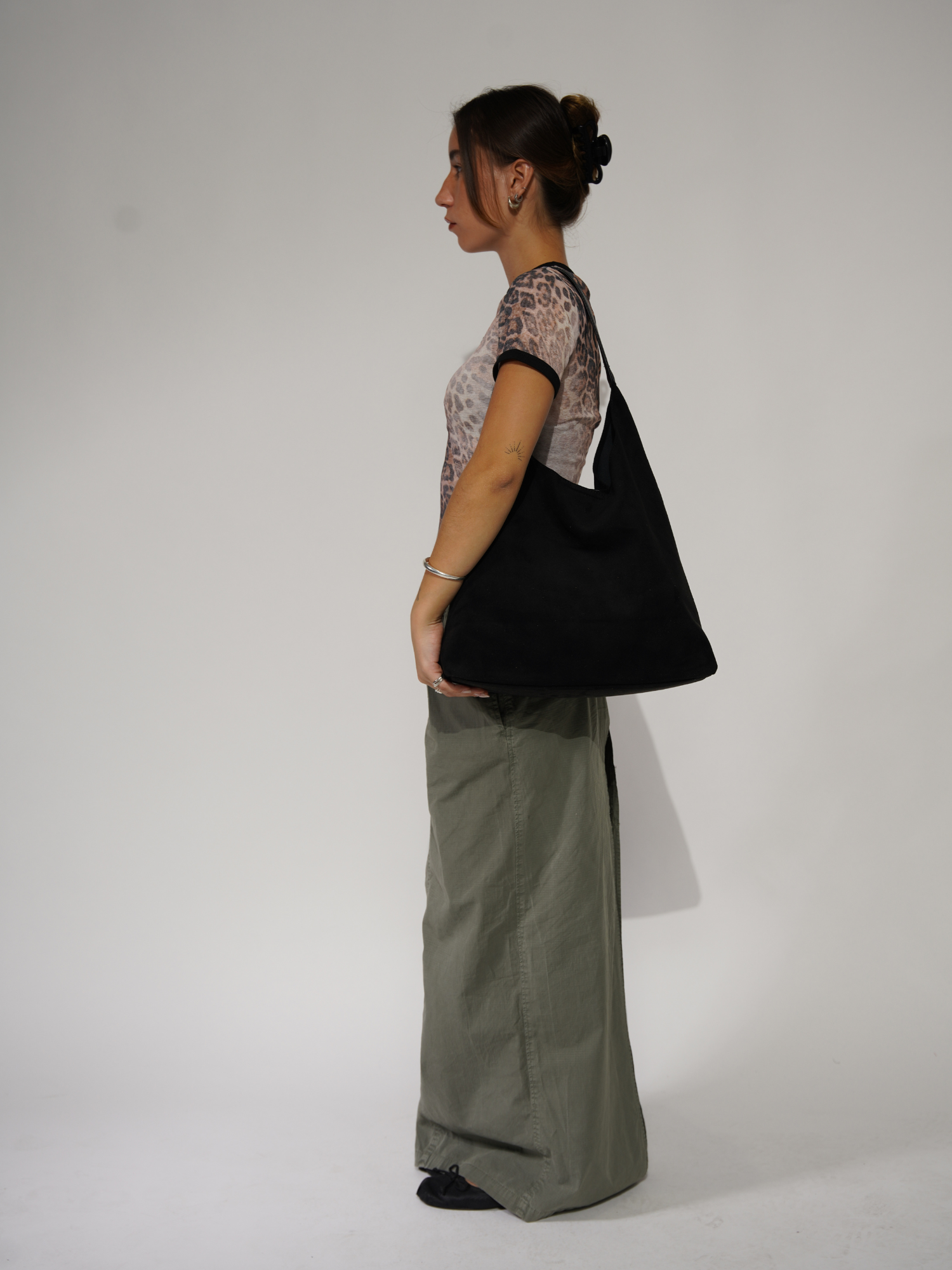 NOUVEAU RICHE Damen Leder Tote Bag – Alltagstaugliche Tasche aus Geschmeidigem Leder
