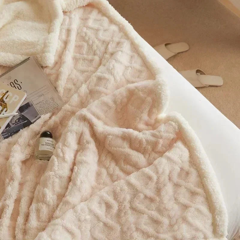 NOUVEAU RICHE Dicke Winter-Lammwolldecke – Sherpa Fleece Kuscheldecke für Sofa & Bett, Warme Wohndecke, 4 Grössen – WarmWool Weiss