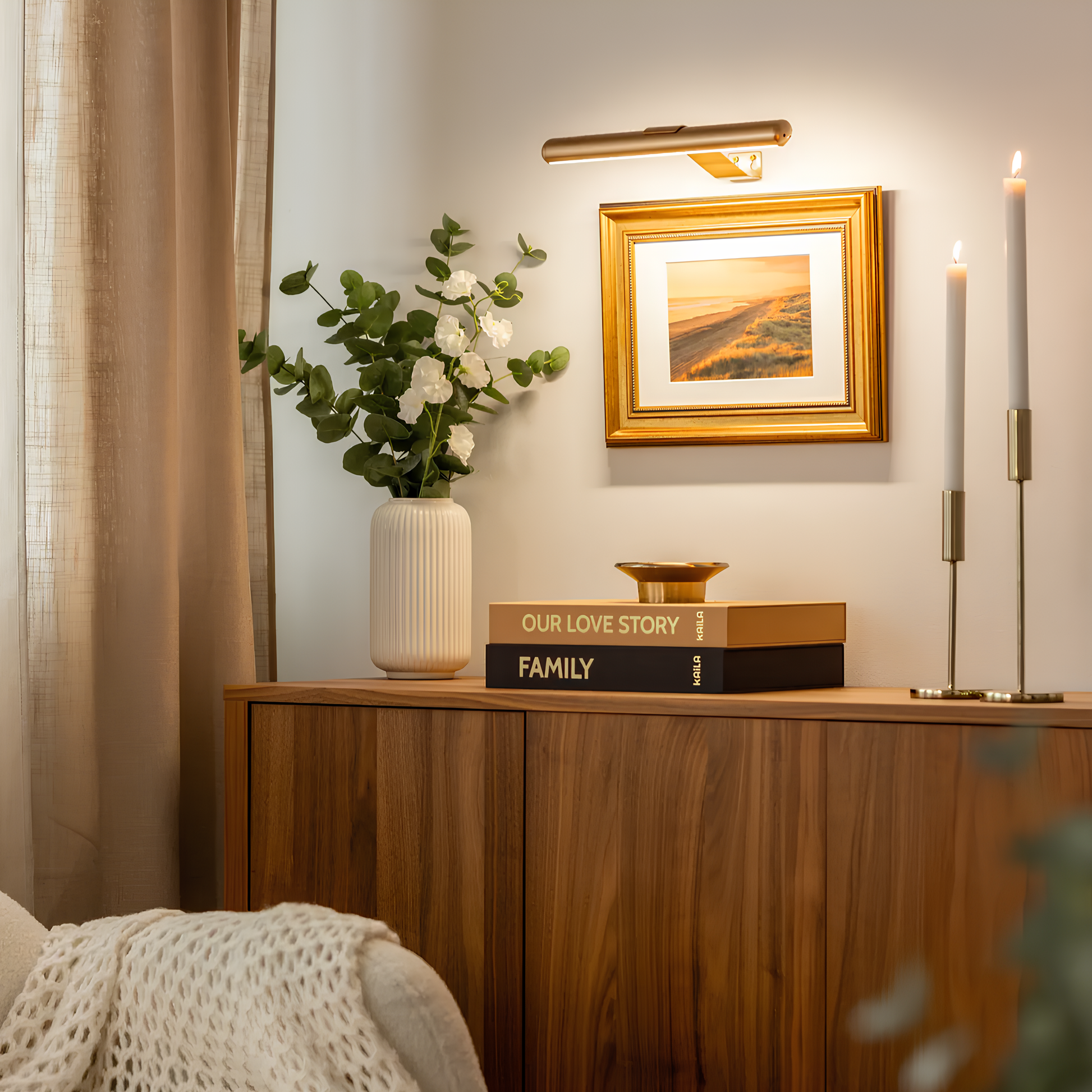 NOUVEAU RICHE Kabellose Wandkunstlampe Gold