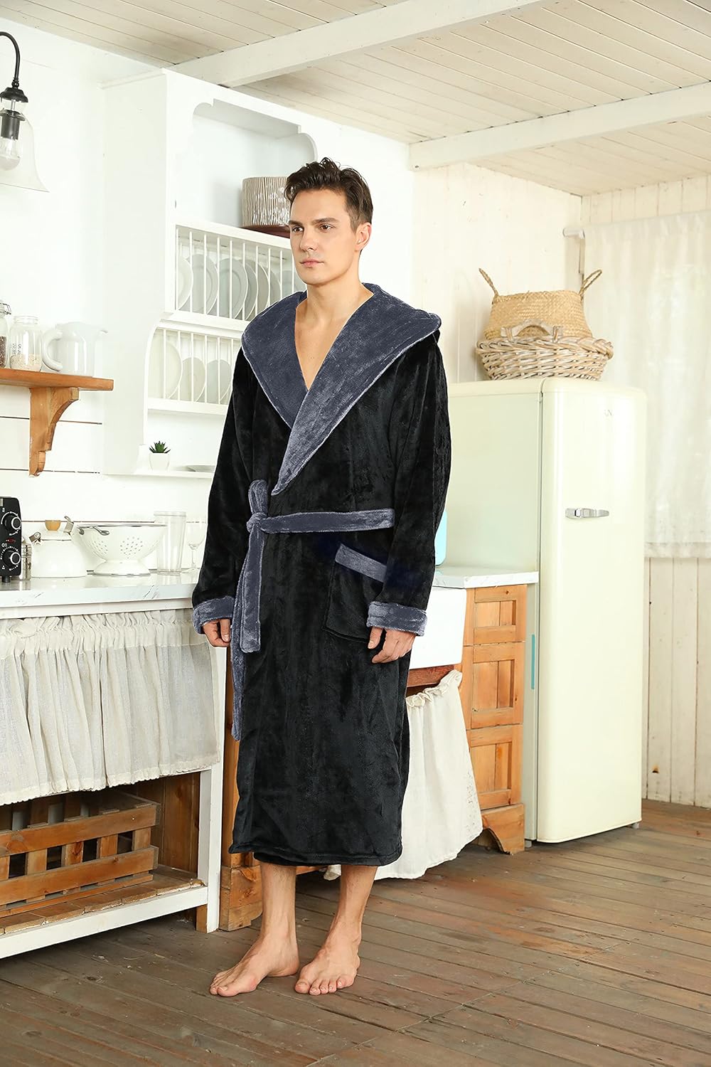 NOUVEAU RICHE Fleece Bademantel Herren mit Kapuze – Weicher zweifarbiger Morgenmantel mit Taschen & Gürtel, waschbar, S–3XL – Calico