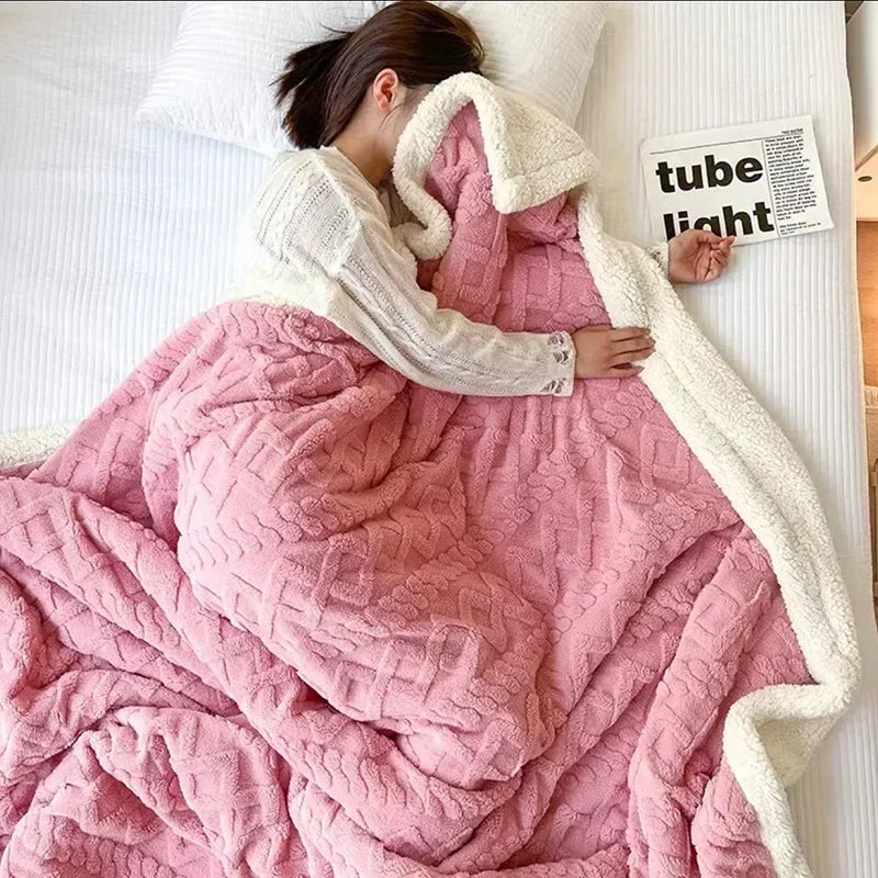 NOUVEAU RICHE Dicke Winter-Lammwolldecke – Sherpa Fleece Kuscheldecke für Sofa & Bett, Warme Wohndecke, 4 Grössen – WarmWool