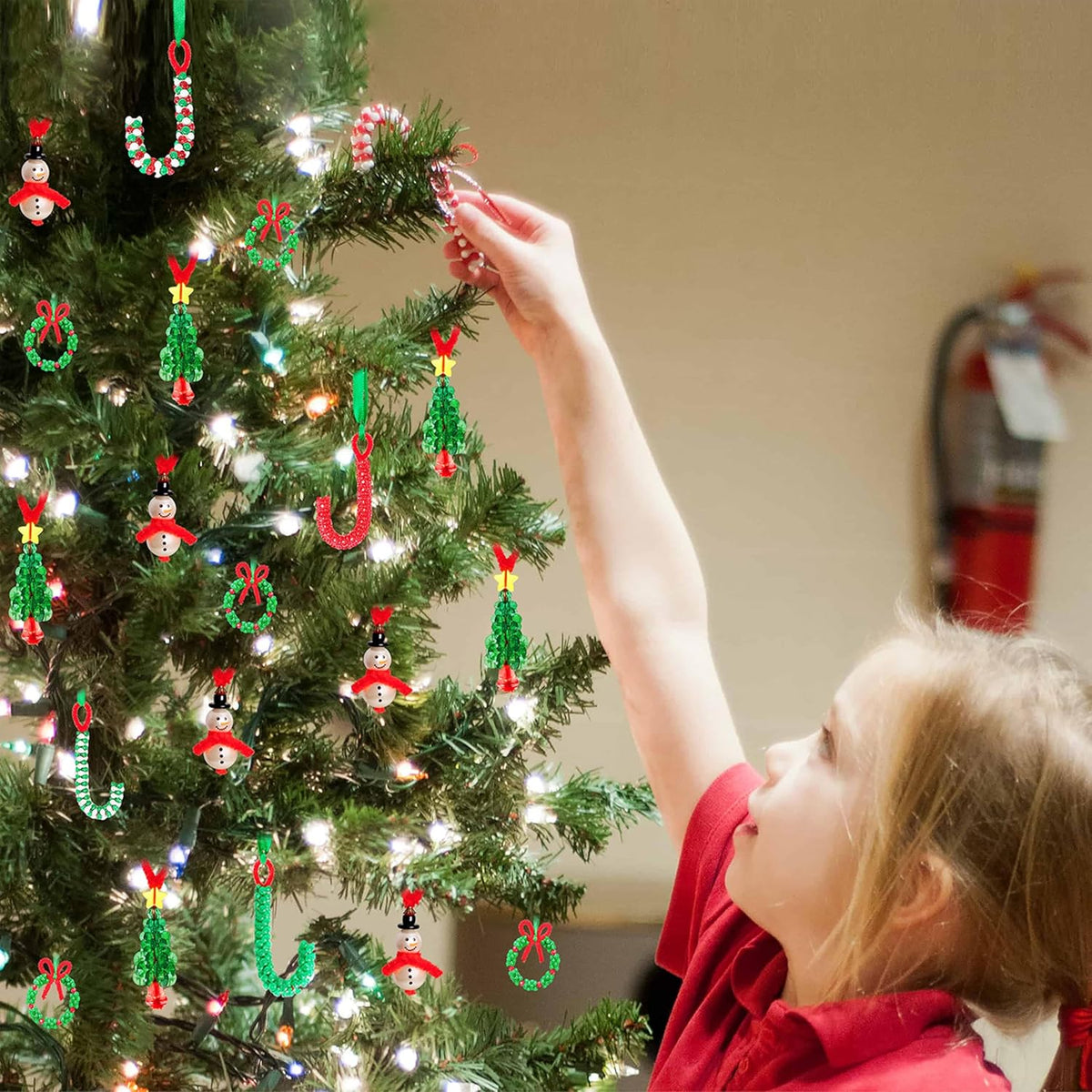 NOUVEAU RICHE Christbaumschmuck Perlenset – Perlen für DIY-Weihnachtsdeko, Kränze, Tannenbäume & Schneemänner, 40-teilig – BeadCraft