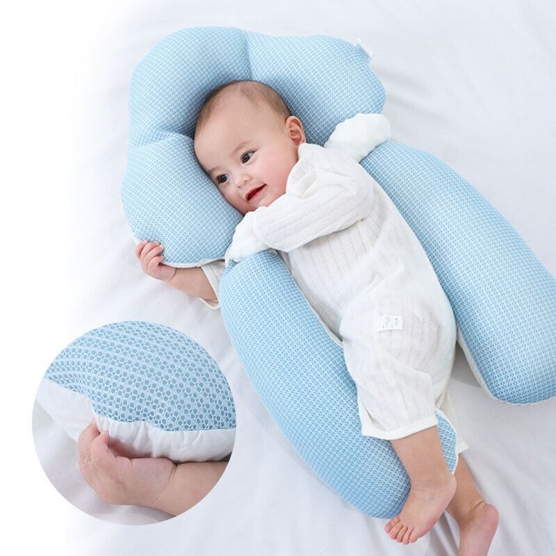 NOUVEAU RICHE Ergonomisches Babykissen mit verstellbarer Stütze – Wendbares Komfortkissen 65 × 42 cm, waschbar – 0–12 Monate (nur unter Aufsicht) Blau & Weiss