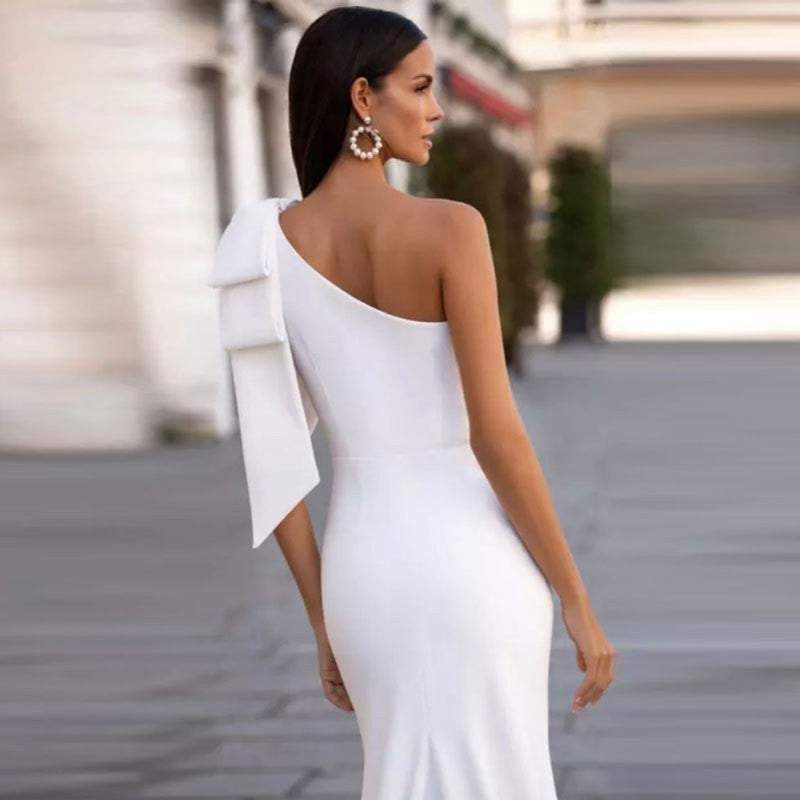 NOUVEAU RICHE Damen Eine Schulter-Meerjungfrauenkleid Maxi Silhouette Elfenbeinweiß