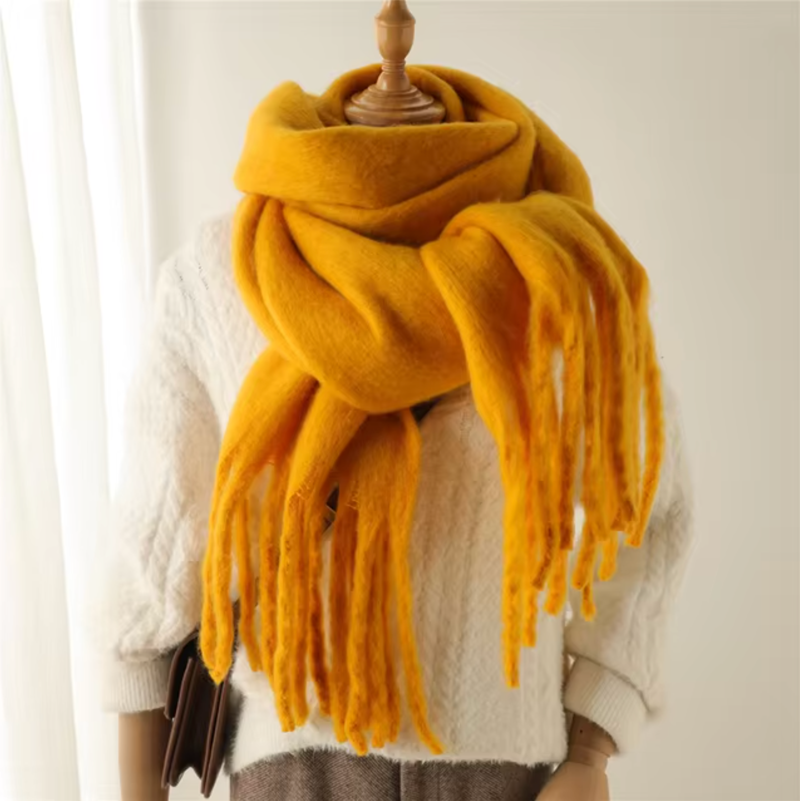 NOUVEAU RICHE Kaschmir-Winter-Schal Cashmere-ähnlichem Stoff Fransen Senfgelb Einheitsgröße