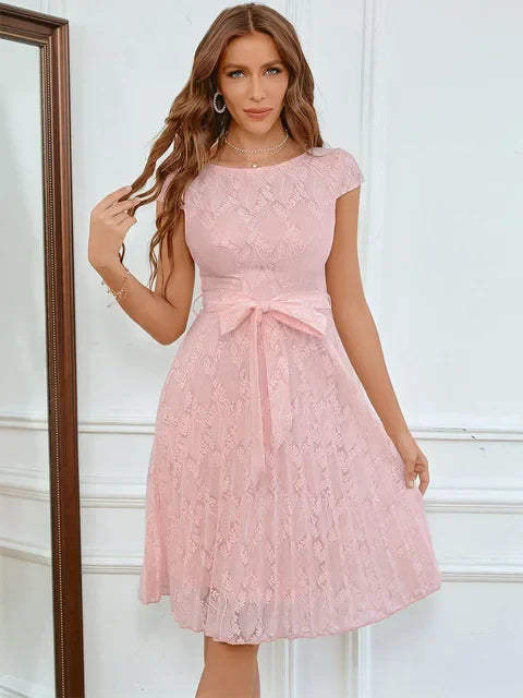 NOUVEAU RICHE Spitzen Cocktailkleid Heimkehrfeiern Feste Schleife am Hals Rosa