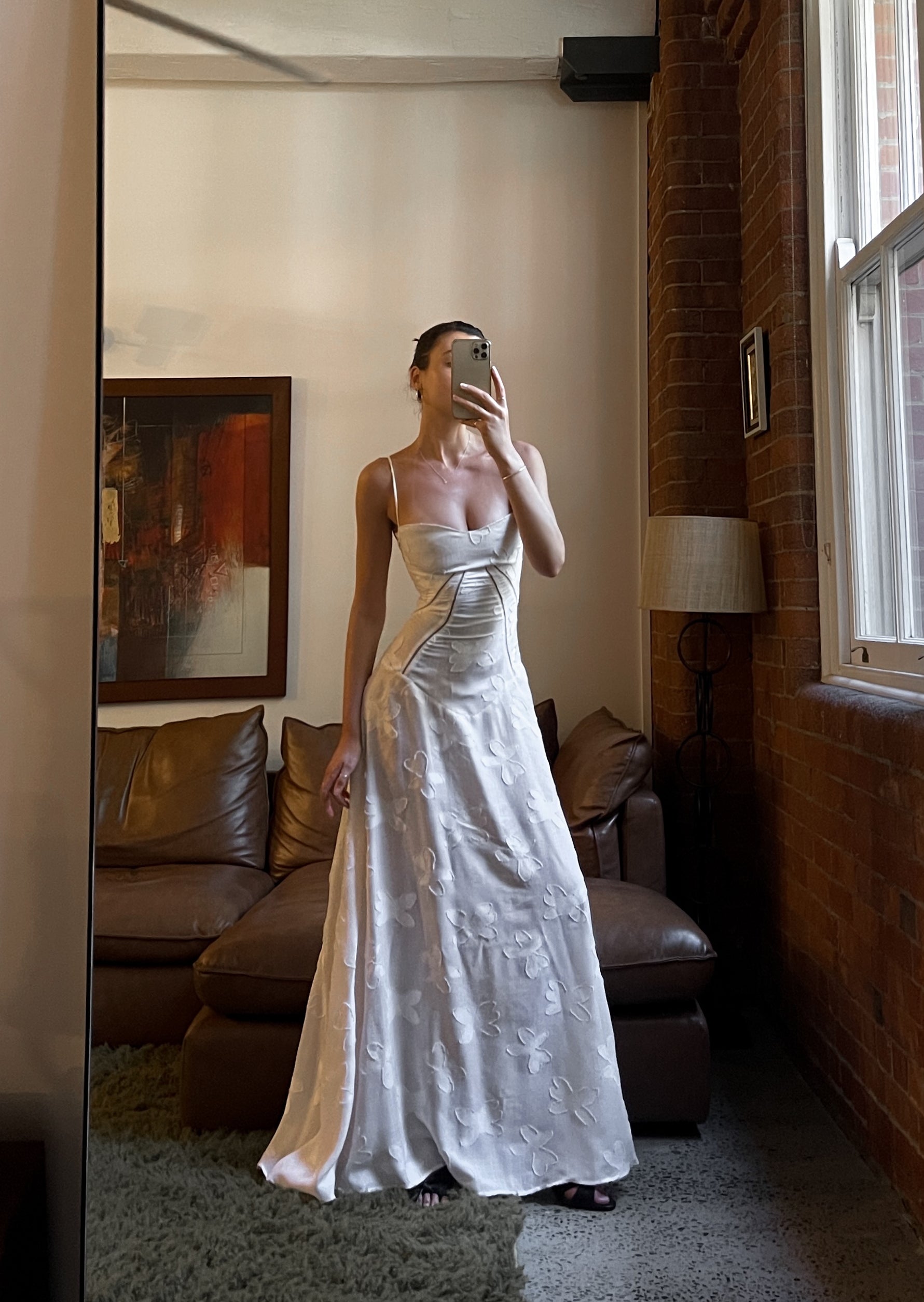 NOUVEAU RICHE Vintage Maxikleid in Creme mit Blumenmuster für Elegante Anlässe und Romantische Momente