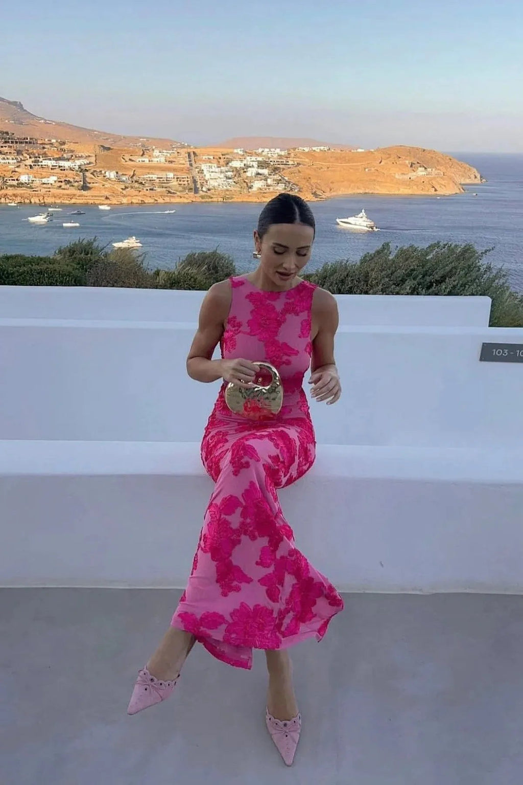 NOUVEAU RICHE Figurbetontes Ärmelloses Maxikleid Mit Blumenstickerei Und Stretchgewebe