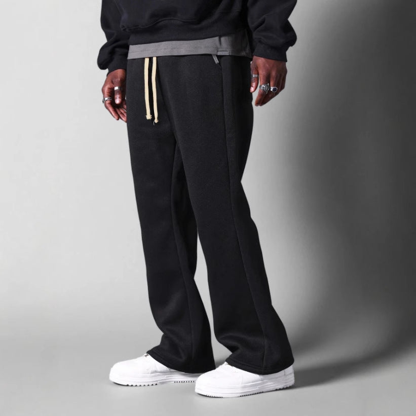 NOUVEAU RICHE Ausgestellte Jogginghose Für Herren Aus Baumwollfleece Mit Lockere Passform Und Kordelzug In Der Taille Volle Länge Schwarz