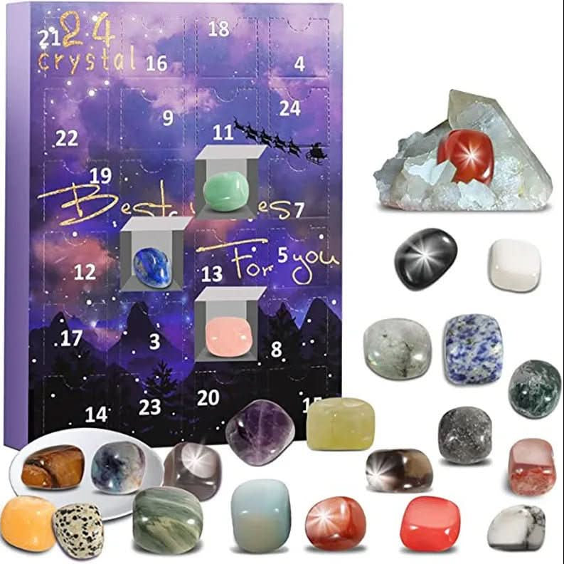 NOUVEAU RICHE Edelstein Adventskalender – 24 natürliche Kristalle & Steine für den Countdown bis Weihnachten, Geschenk für Steinsammler, 2 Varianten