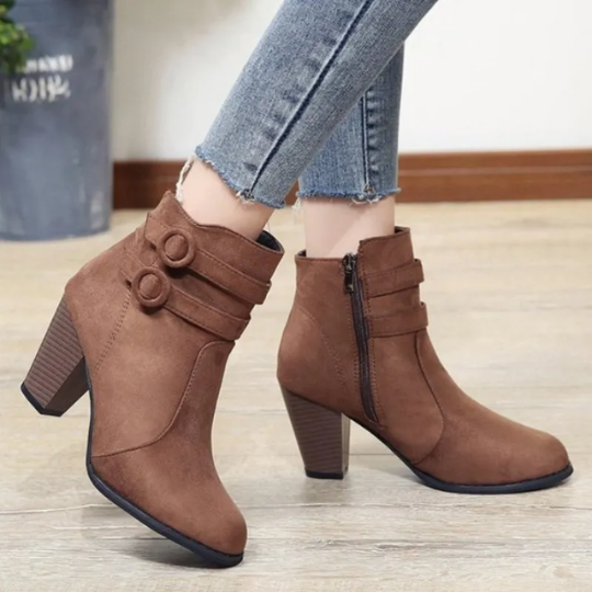 NOUVEAU RICHE Hochhackige Stiefeletten Mit Doppelriemchen Und Reißverschluss Für Elegante Looks Tages- Und Abendmode Dunkelbraun