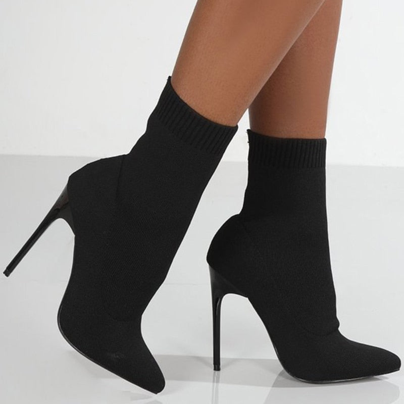 NOUVEAU RICHE Stylische Ankle Heels Für Damen Mit Elegantem Design Und Bequemer Passform Ideal Für Jede Gelegenheit Schwarz