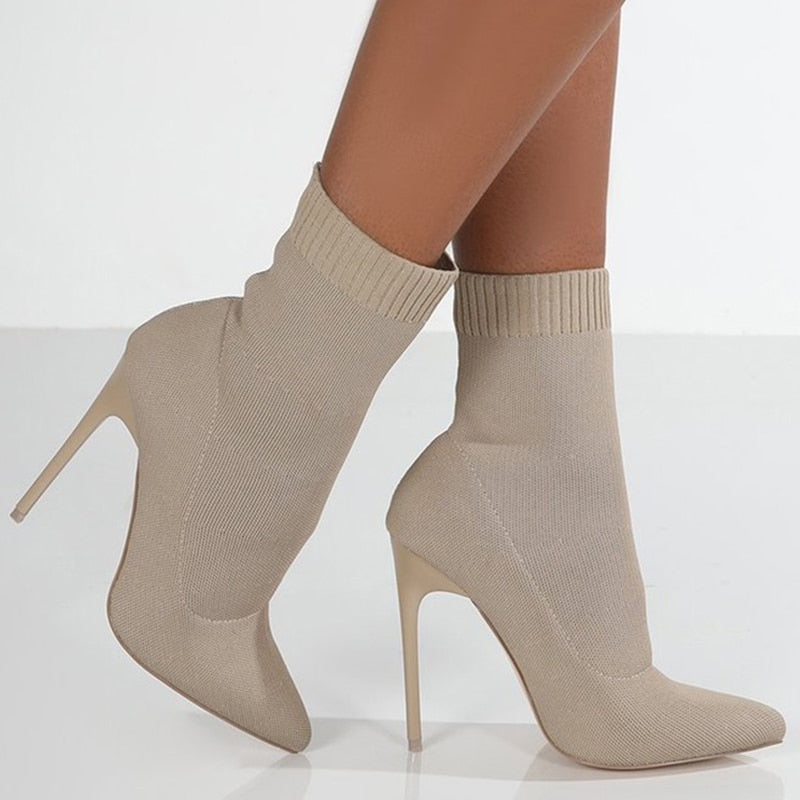 NOUVEAU RICHE Stylische Ankle Heels Für Damen Mit Elegantem Design Und Bequemer Passform Ideal Für Jede Gelegenheit Beige