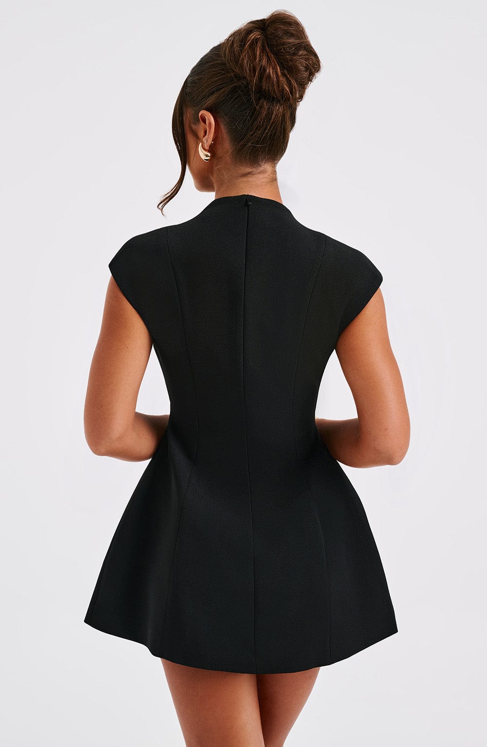 NOUVEAU RICHE Minikleid für Jeden Anlass Stilvolles und Bequemes Kleid für Abende und Brunch mit Freunden