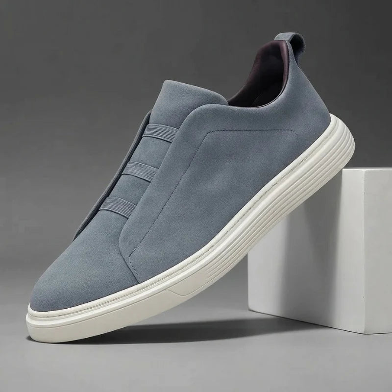 NOUVEAU RICHE Avaion | Bequeme und vielseitige Sneaker aus Wildleder Blau