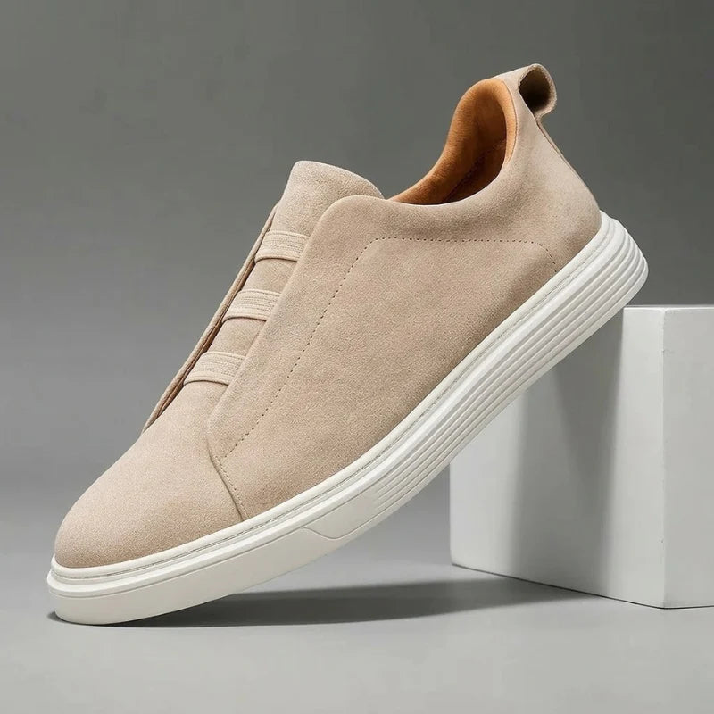 NOUVEAU RICHE Avaion | Bequeme und vielseitige Sneaker aus Wildleder Beige